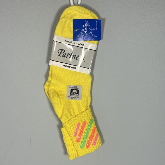 Vintage Mervyn’s Partners Yellow 80’s Cuffed Anklet Socks Women Size 9-11 NOS - Picture 2 of 6